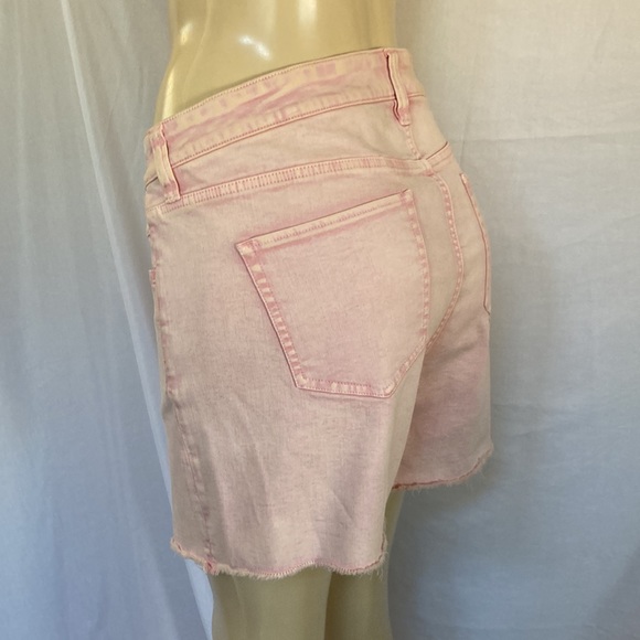 AVA & VIV Jeans MIDI Shorts Women’s Plus Size 18W Pink Tie Dye Frayed Hems NWOT - Picture 4 of 6